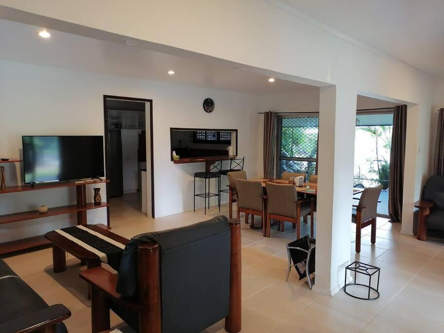 Private Nasoso 4 Bedroom House Nadi Exterior photo