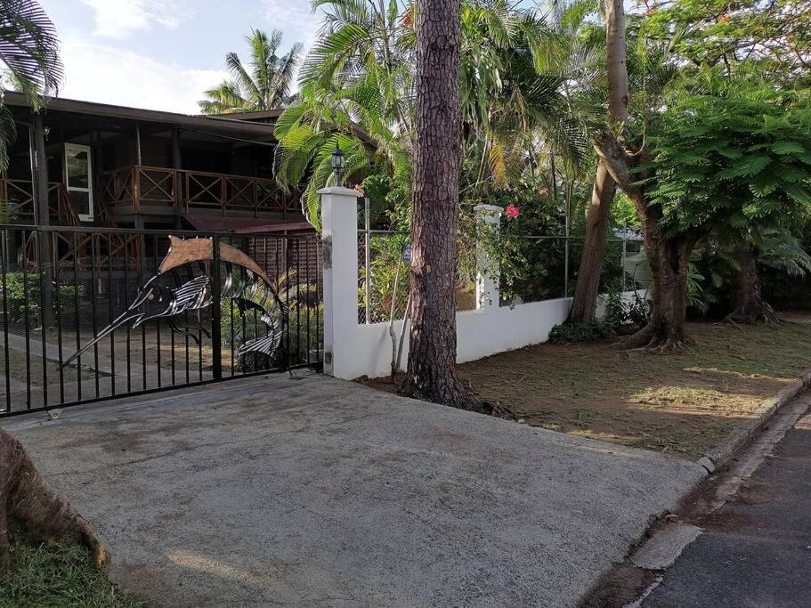 Private Nasoso 4 Bedroom House Nadi Exterior photo