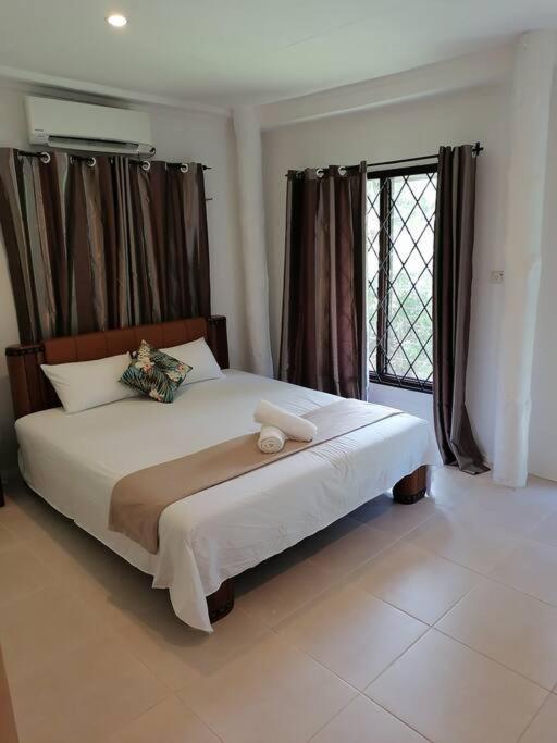 Private Nasoso 4 Bedroom House Nadi Exterior photo